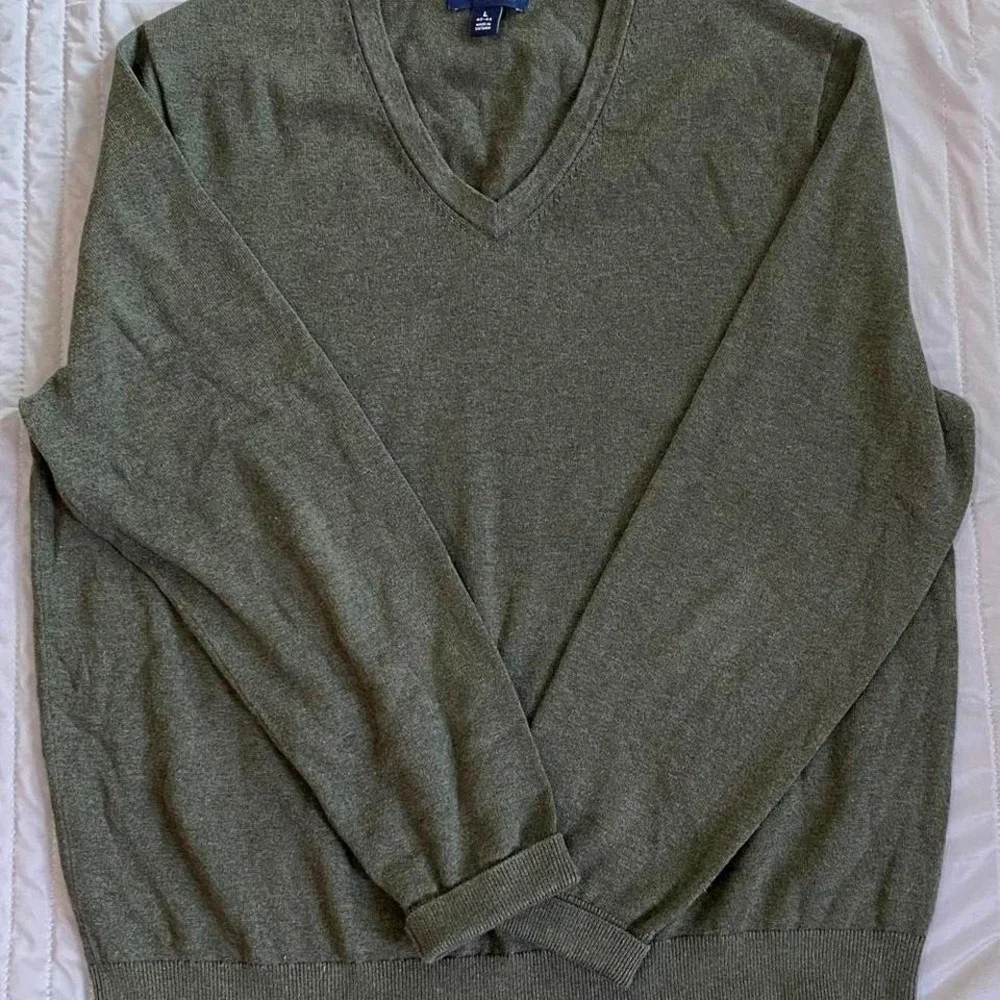 Green Lands End V-neck sweater size‎ Large